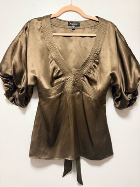 bebe Satin Olive V-Neck Puff Sleeve Top 100% silk